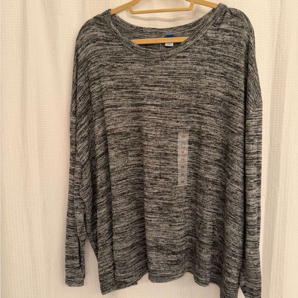 Plus Size 3x Old Navy Women's Black and Gray Crewneck Sweater